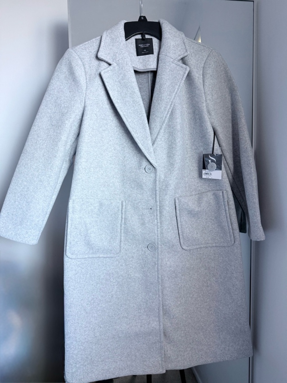 Women's Petite Simply Vera Vera Wang brushed Melton coat. Light Grey size S